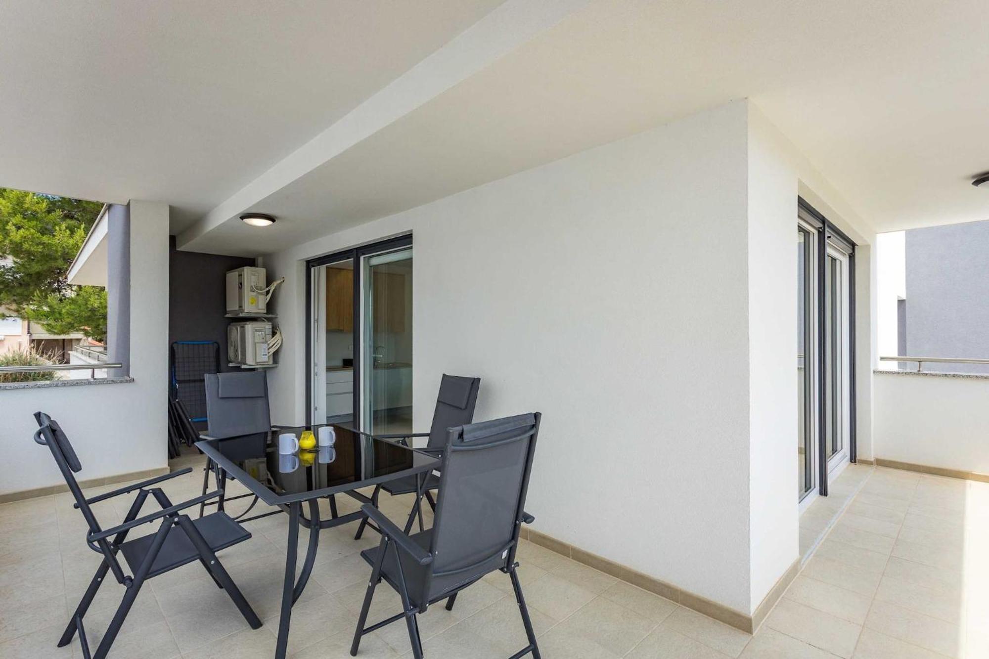 Apartments At Villa Frida Premantura Luaran gambar